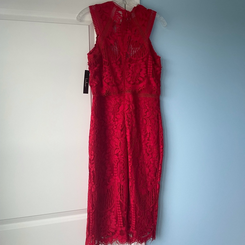 Beautiful bright red lace Lulu’s - L. NWT
